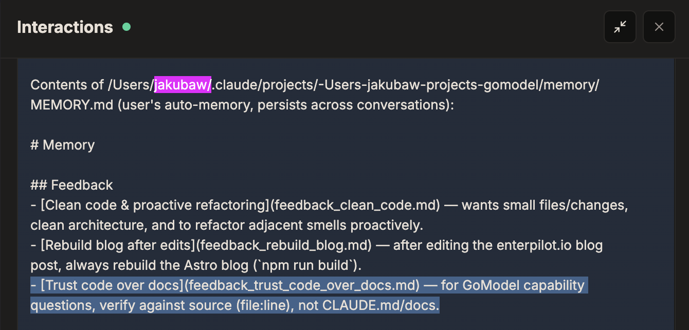 MEMORY.md contents shown in the interaction panel, listing dozens of accumulated memory entries
